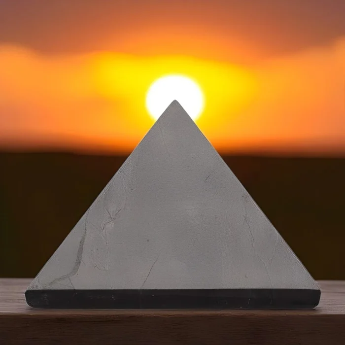 Pirâmide de Shungite