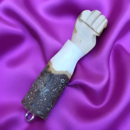 Figa em Casca de Guiné 5cm – Amuleto de Proteção Espiritual