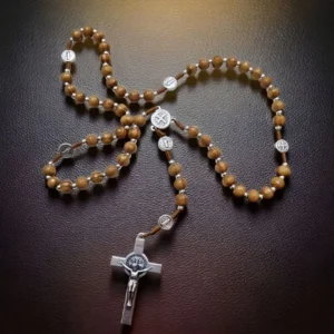 Terço de São Bento – Objeto Religioso de Proteção