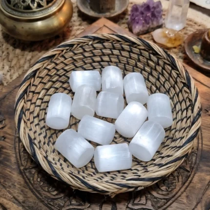 Selenita Rolada 15 a 20 g | Purificação e Espiritualidade